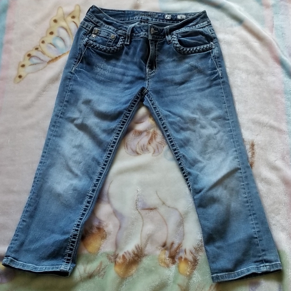 Miss me cuffed capri capri signtaure jeans